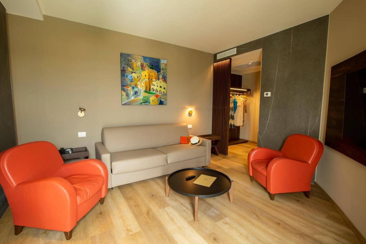 Una Hotels Mh Matera Extérieur photo